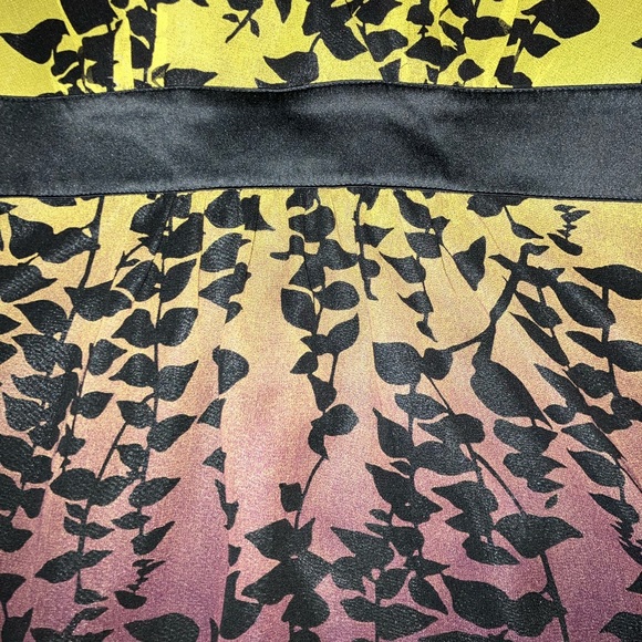 Express V-Neck Halter Top - Picture 4 of 7